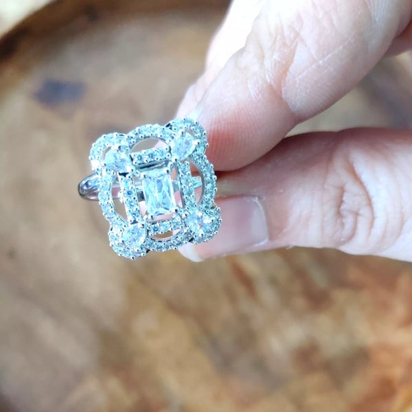 Intertwined AD Squares - Sparkleeng  Jewels