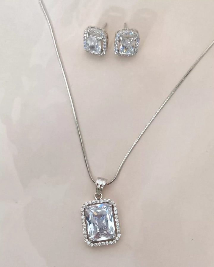 Solitaire Diamond Pendant Set - Sparkleeng Jewels